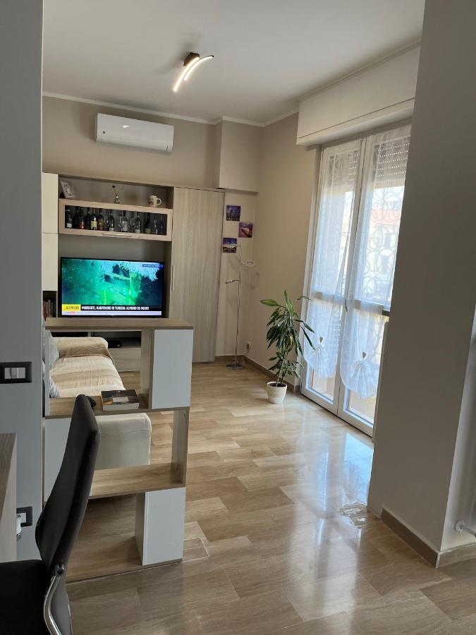 Апартаменты Cini Infinity House Чинизелло-Бальзамо Экстерьер фото